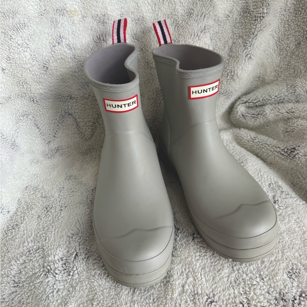 Women’s Hunter Original Play Boot Short size 9 - zinc grey